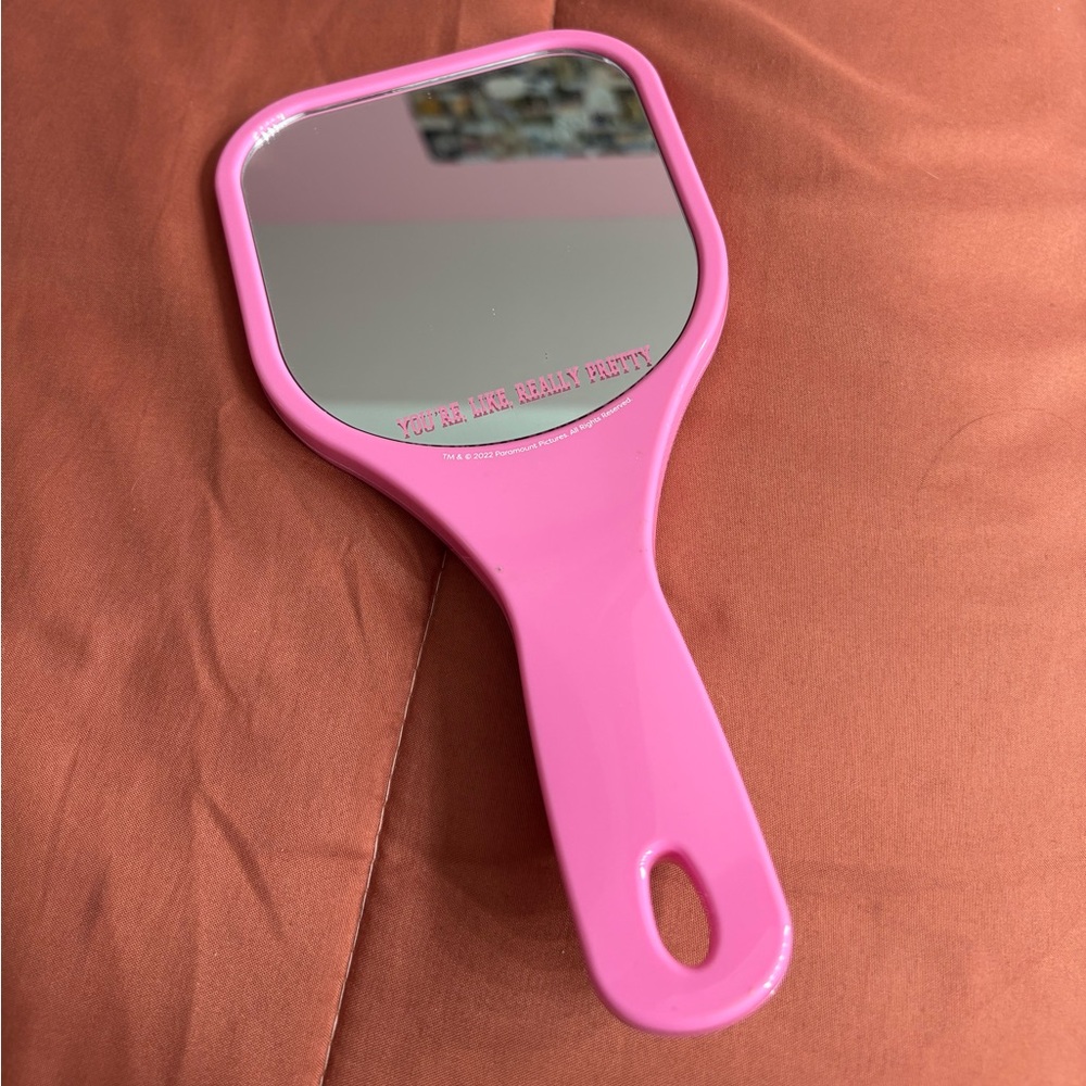 Hand mirror - Picture 2 of 2